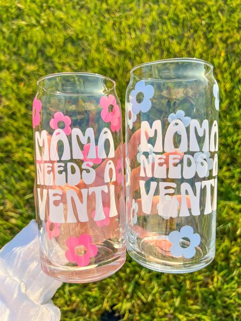 Mama Needs a Venti 20oz Glass Cup